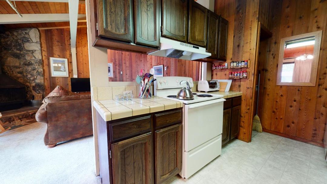 Photo of Kitchen in Mammoth Lakes