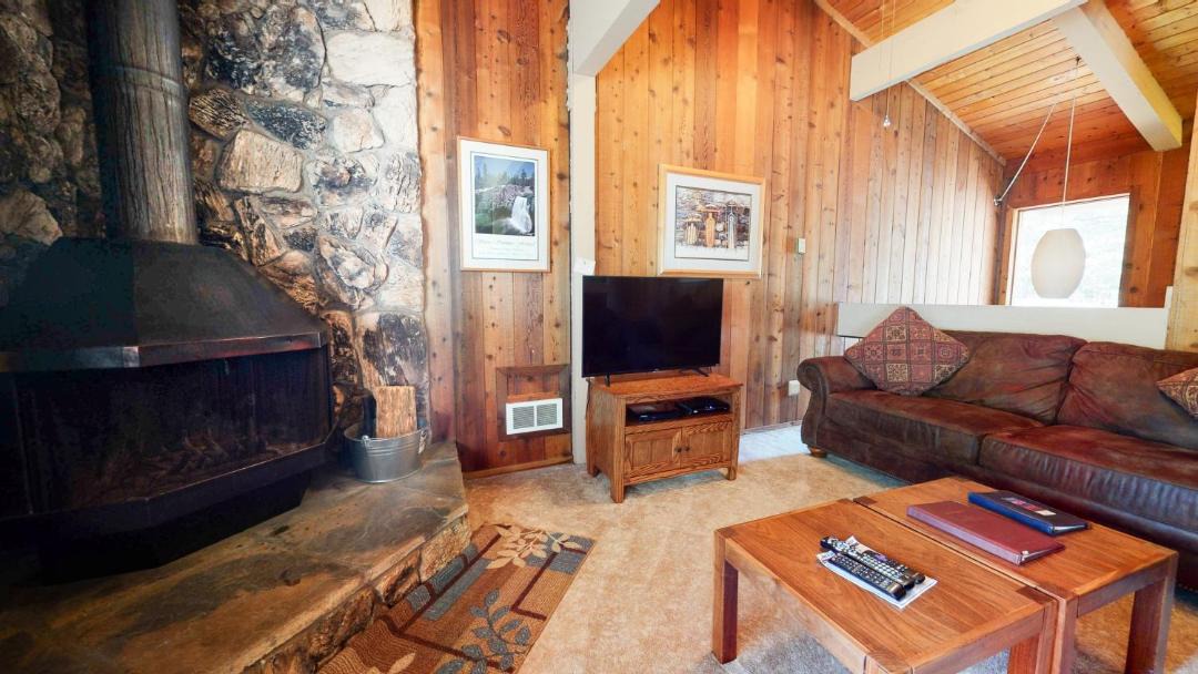Photo of Livingroom in Mammoth Lakes