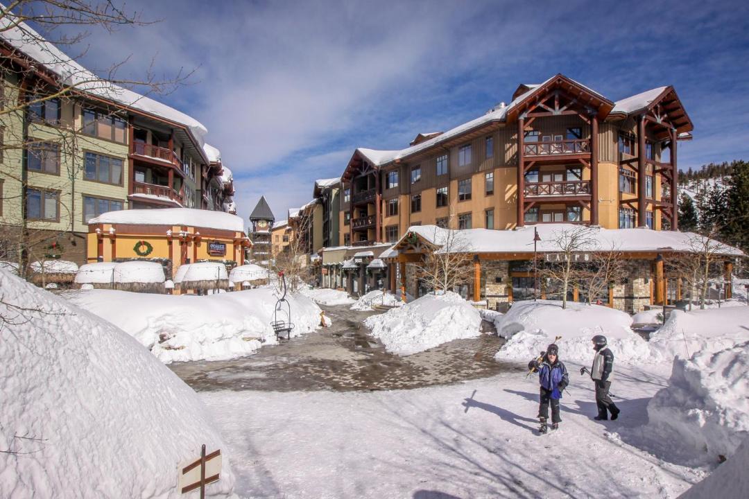 Photo of Buildings in Mammoth Lakes