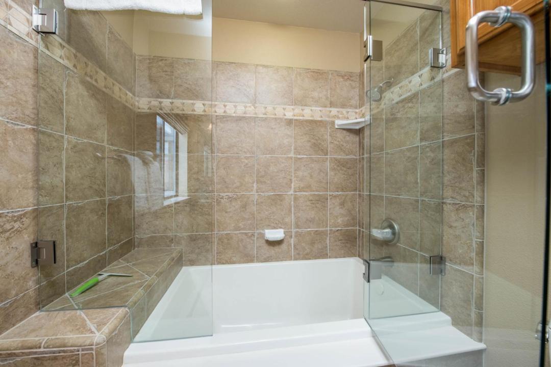 Photo of Bathroom in Lakeshore