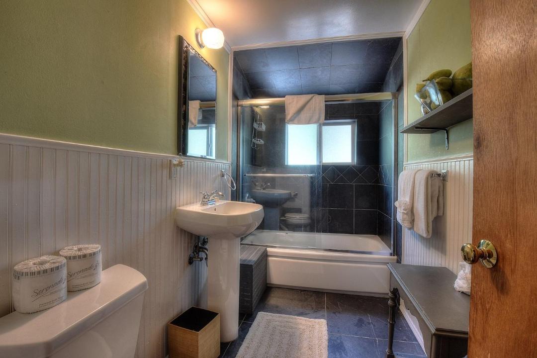 Photo of Bathroom in McKinney Estates