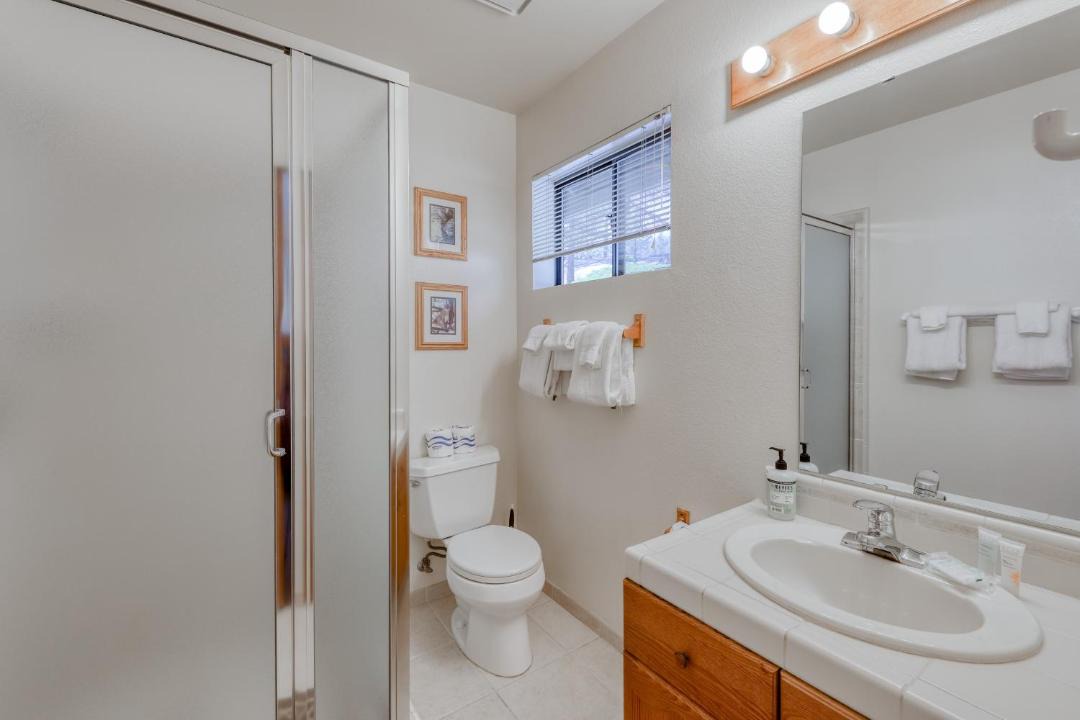Photo of Bathroom in Lakeshore