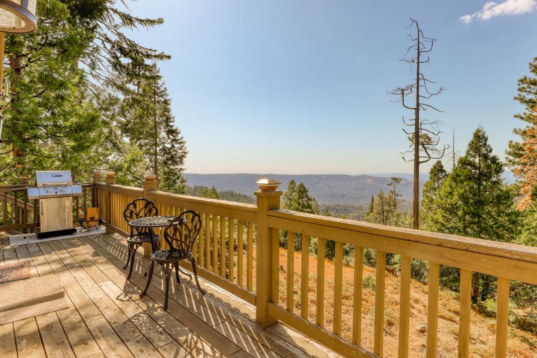 Photo of Patio Balcony in Shaver Lake