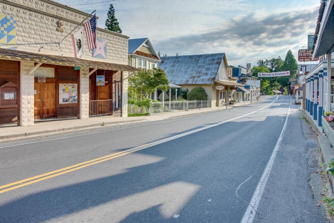 Photo of Others in Groveland