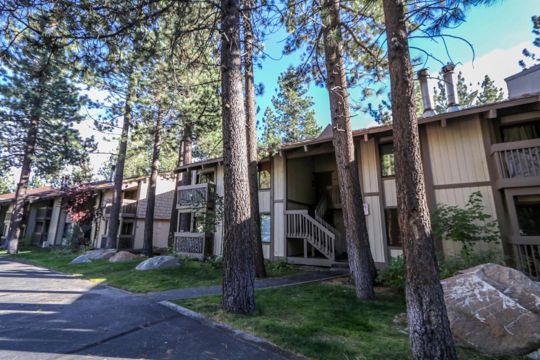 Photo of Buildings in Sierra Holiday