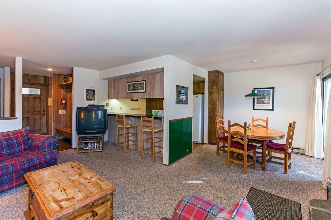 Photo of Livingroom in Mammoth Lakes