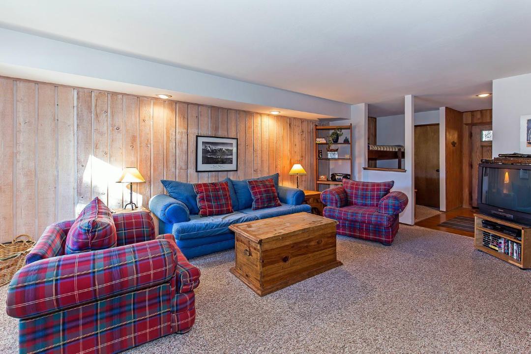 Photo of Livingroom in Mammoth Lakes