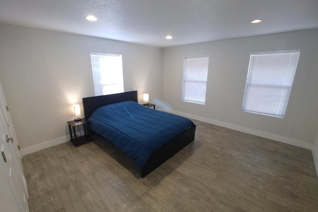 Photo of Bedroom in Groveland