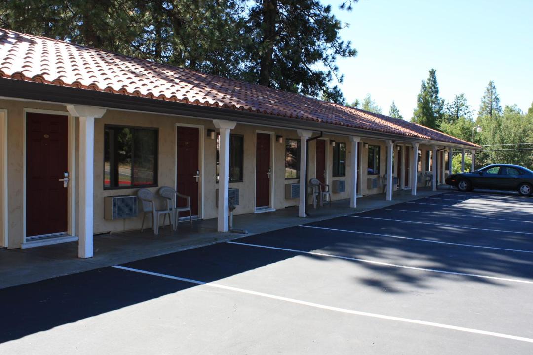 Photo of Others in Apple Hill