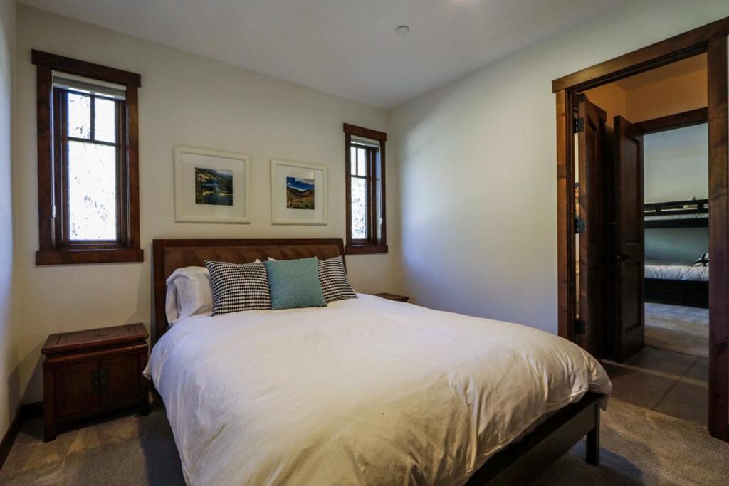 Photo of Bedroom in Stonegate
