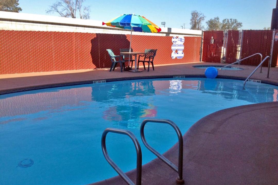 Photo of Others in Delano