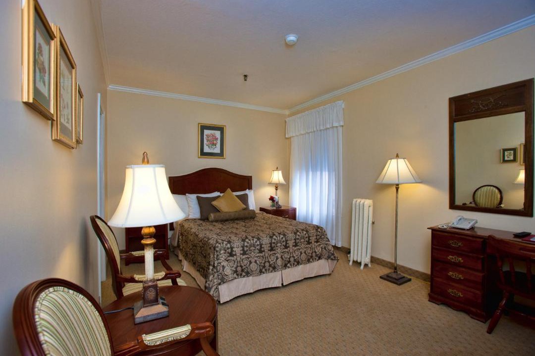 Photo of Bedroom in Lower Nob Hill