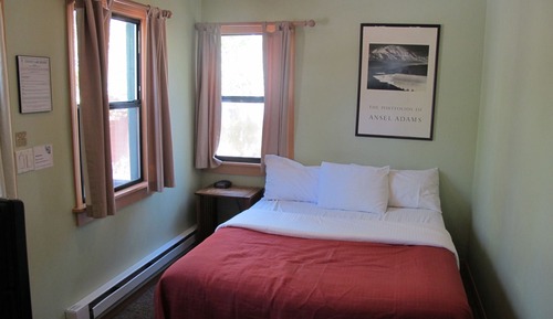 Deluxe Cabin, 2 Bedrooms (Dolly Varden)