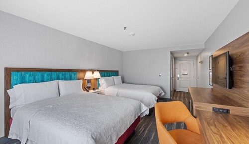 Two queen beds non smoking