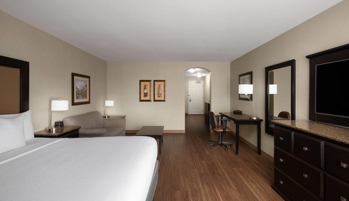Executive Room, 1 King Bed, Non Smoking
