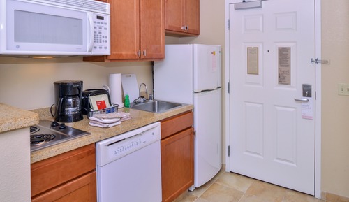 Studio, 1 Queen Bed (Hearing Accessible)