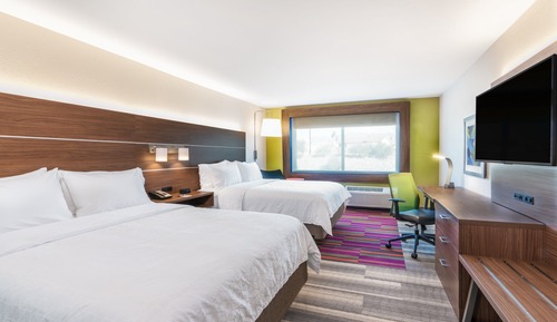 Standard Room, 2 Queen Beds, Accessible Bathtub (Mobility)