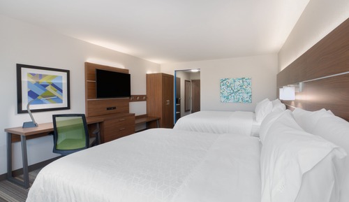 Suite, 2 Queen Beds, Accessible (Communications Accessible)
