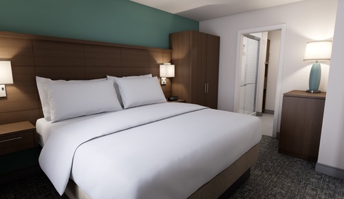 Suite, 1 King Bed, Kitchen (City and Mountain View)