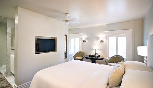  Superior One Queen Bed