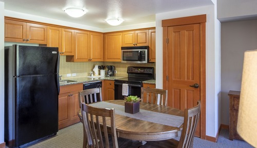 Condo (Studio Condominium - Sleeps 4)