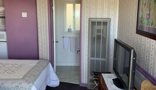 Basic Double Room, 2 Double Beds, Non Smoking