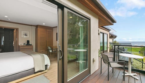 Premium Studio Suite, 1 King Bed, Ensuite, Ocean View