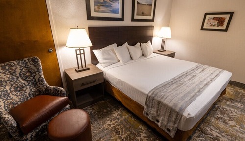 Deluxe King Room