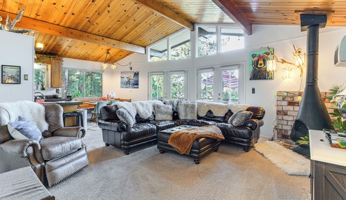 House (2 Bedrooms)