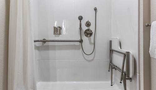 Room, 1 King Bed, Accessible, Non Smoking (Roll-in Shower)