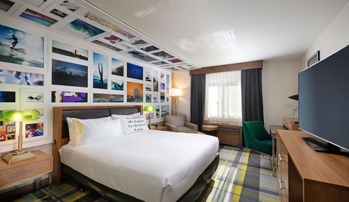 Suite, 1 King Bed (Grad)