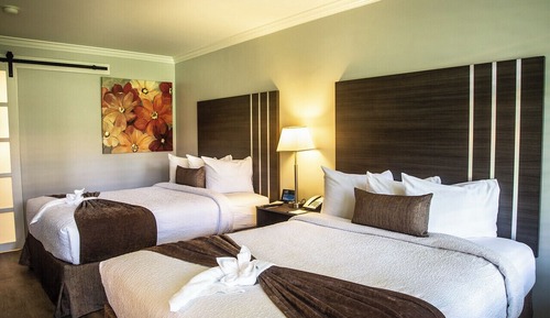Room, 2 Queen Beds (Courtyard)