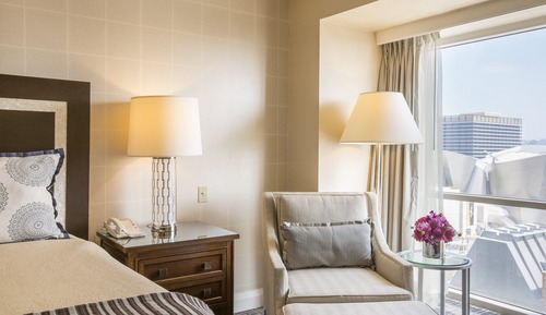 Executive Suite, 1 King Bed (Deluxe)