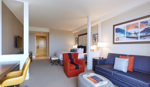 Premium Studio Suite, 1 King Bed with Sofa bed, Hearing Accessible (Hearing, Twin Dolphin Tower)