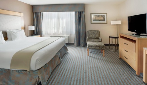 Standard Room, 1 King Bed