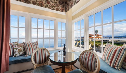 Deluxe Room, 1 King Bed, Fireplace, Corner (Ocean)