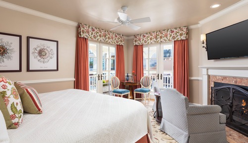 Room, 1 King Bed, Balcony (Cannery Row View, Fireplace)