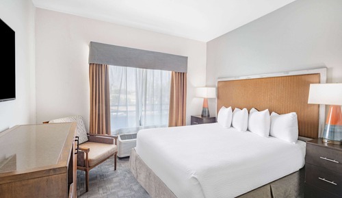 Efficiency, Suite, 1 King Bed, Non Smoking