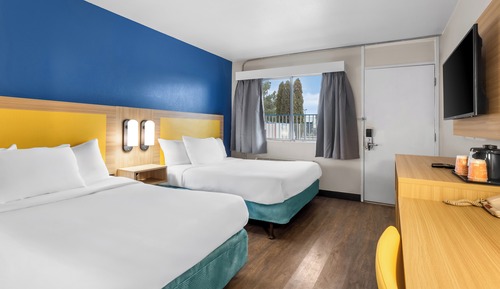Standard Room, 2 Double Beds, Non Smoking