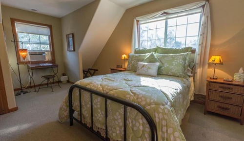 Room, Ensuite, Mountain View (Golden Delicious Suite)