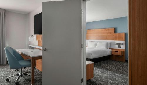 Studio with Two King Beds and Roll-In Shower - Mobility Access/Hearing Accessible