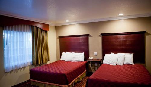 Double Queen Room