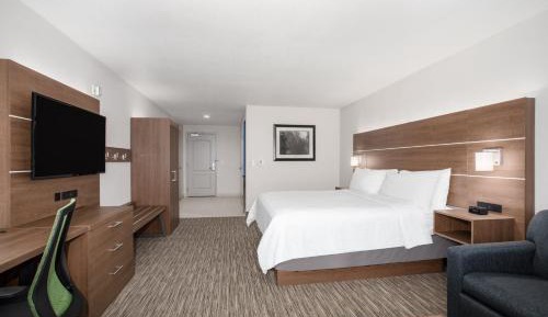 Double Suite - Mobility Access Tub/Non-Smoking