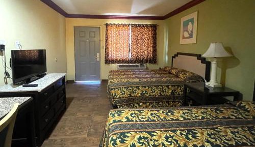 Standard Room 2 Double Beds