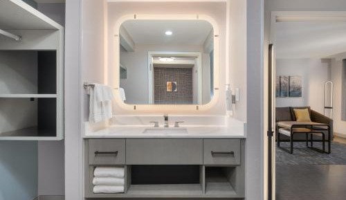 Queen Suite
