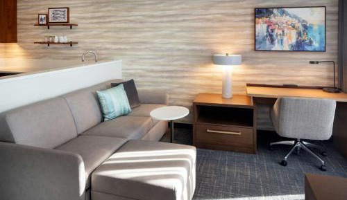 Studio King Suite
