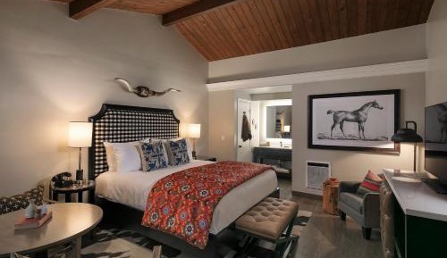 Standard King Room