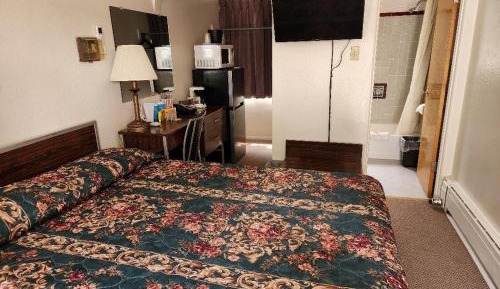 Queen Room