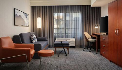 One-Bedroom Queen Suite with Two Queen Beds and Sofa Bed