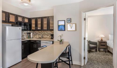 One-Bedroom King Suite